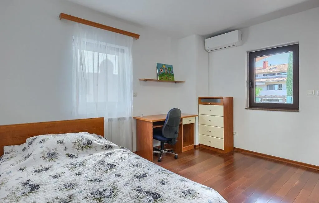 Apartments Biba Pula 0*,